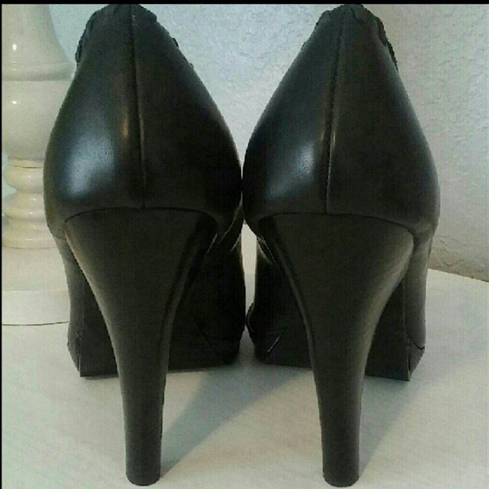 Chinese laundry heels BRAND NEW!! - Picture 3 of 3